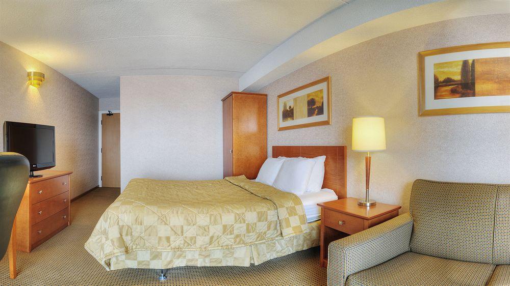 בראנטפורד Comfort Inn מראה חיצוני תמונה