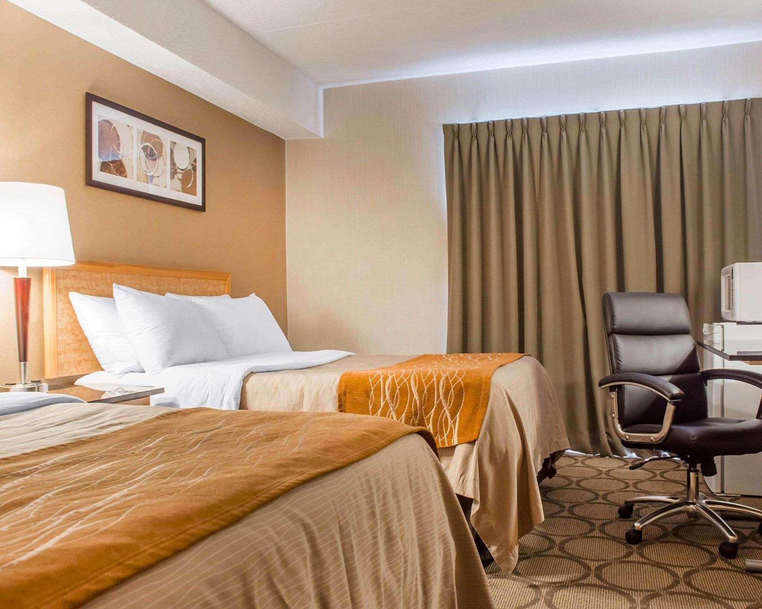 בראנטפורד Comfort Inn מראה חיצוני תמונה