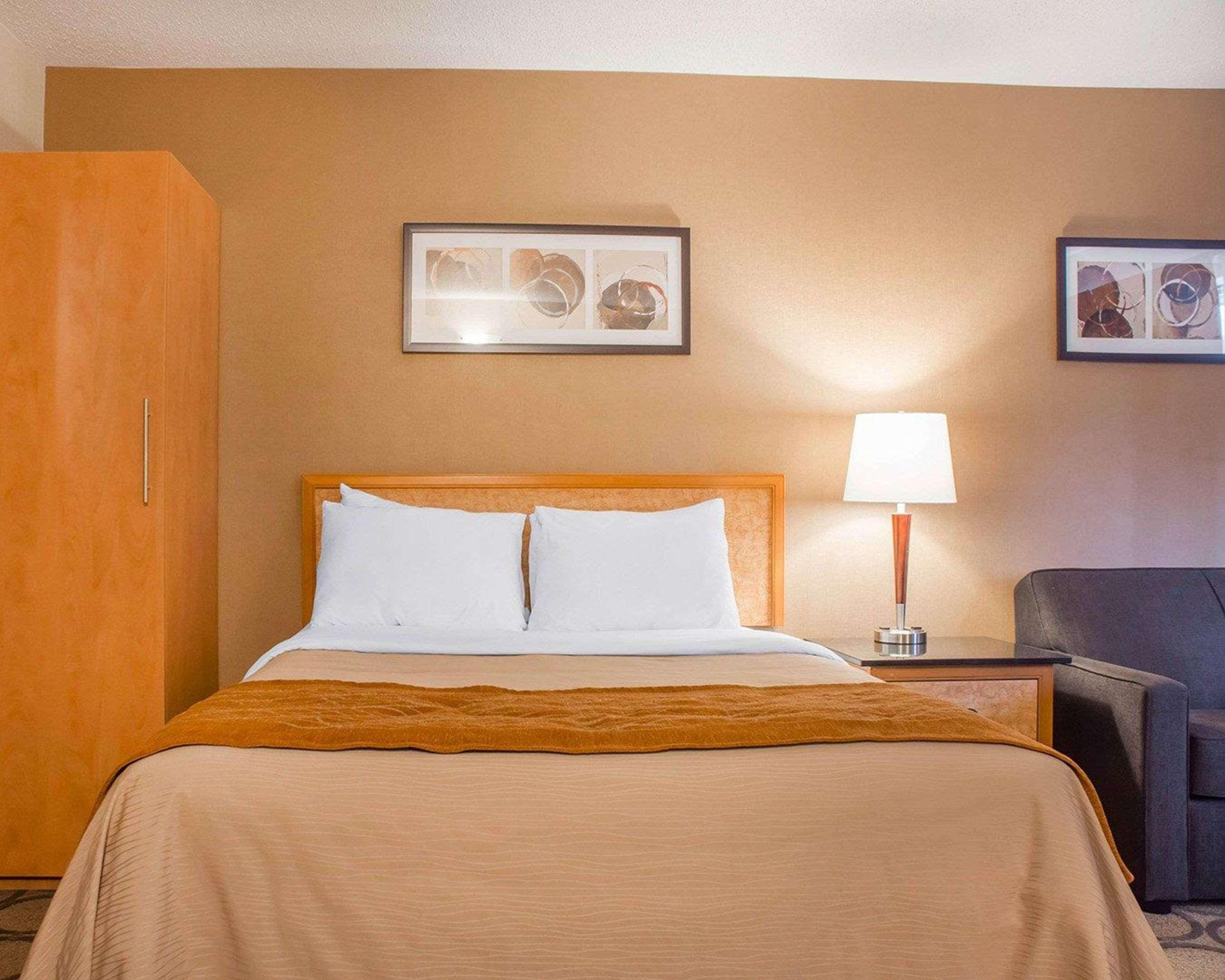 בראנטפורד Comfort Inn מראה חיצוני תמונה