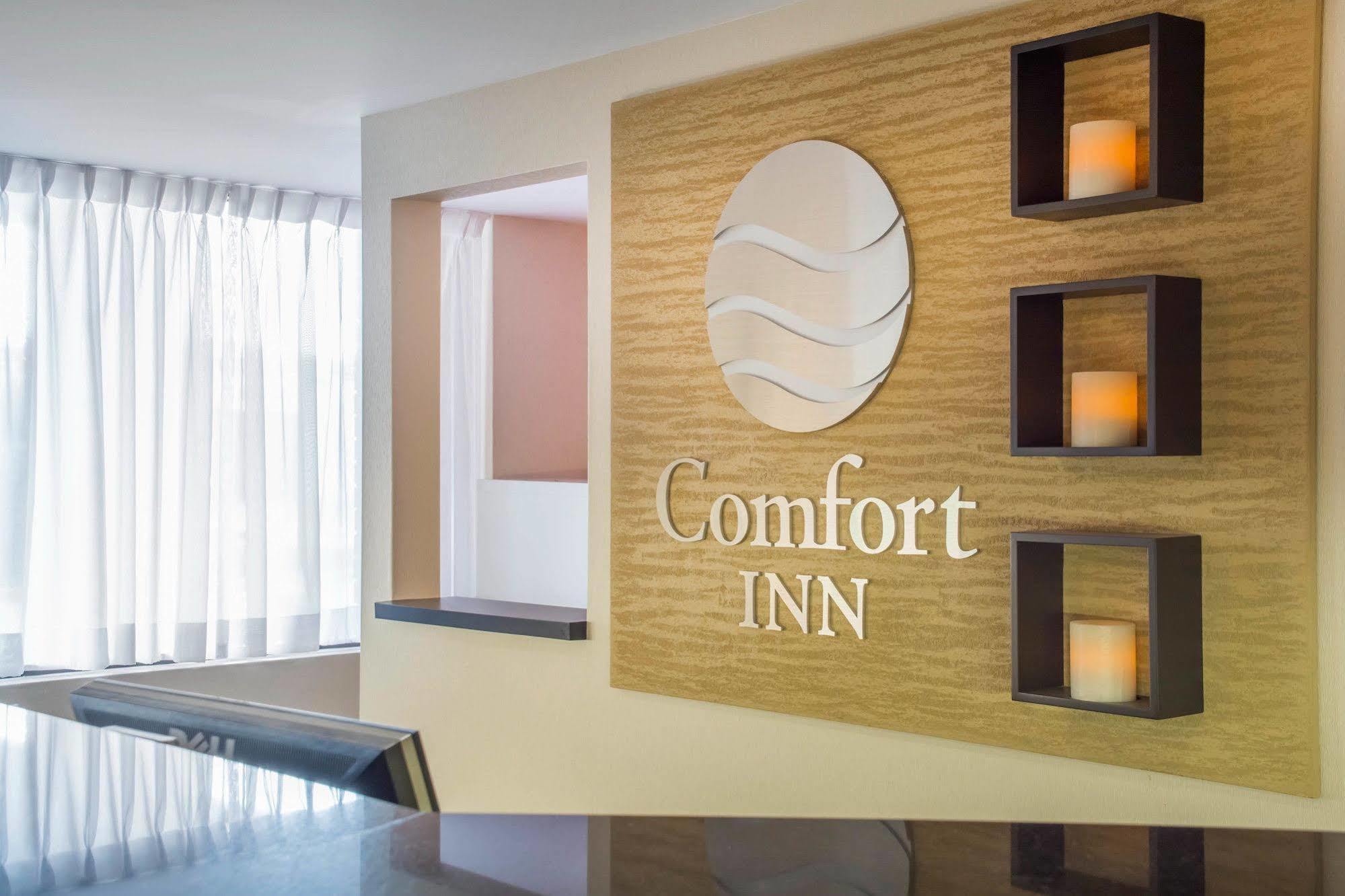 בראנטפורד Comfort Inn מראה חיצוני תמונה