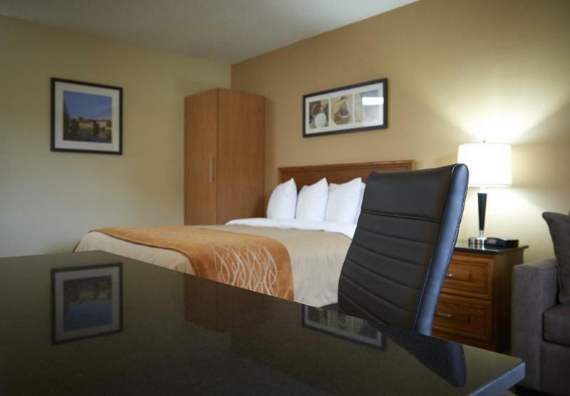 בראנטפורד Comfort Inn מראה חיצוני תמונה