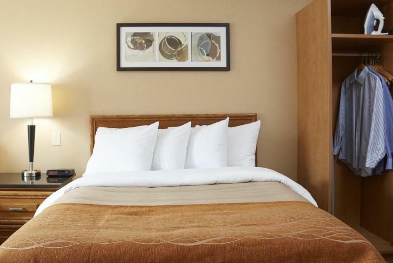 בראנטפורד Comfort Inn מראה חיצוני תמונה